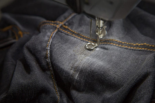 Warum halten manche Jeans-Reparaturen viele Jahre und andere reißen sofort wieder?